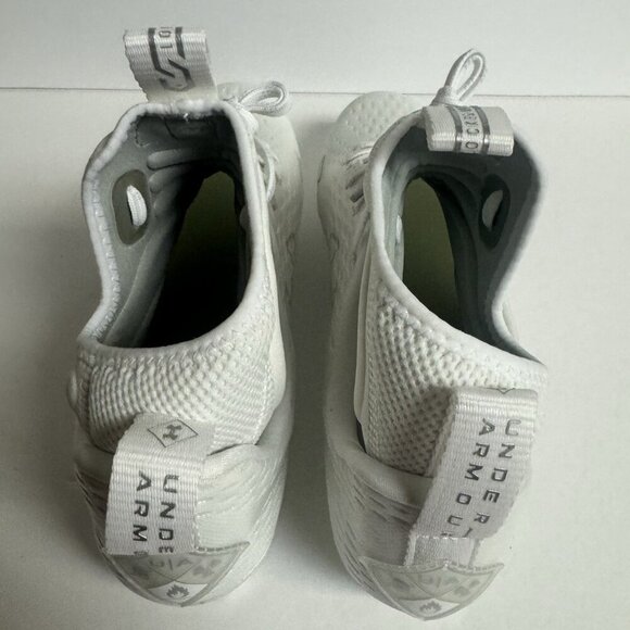 Athletic_Shoes